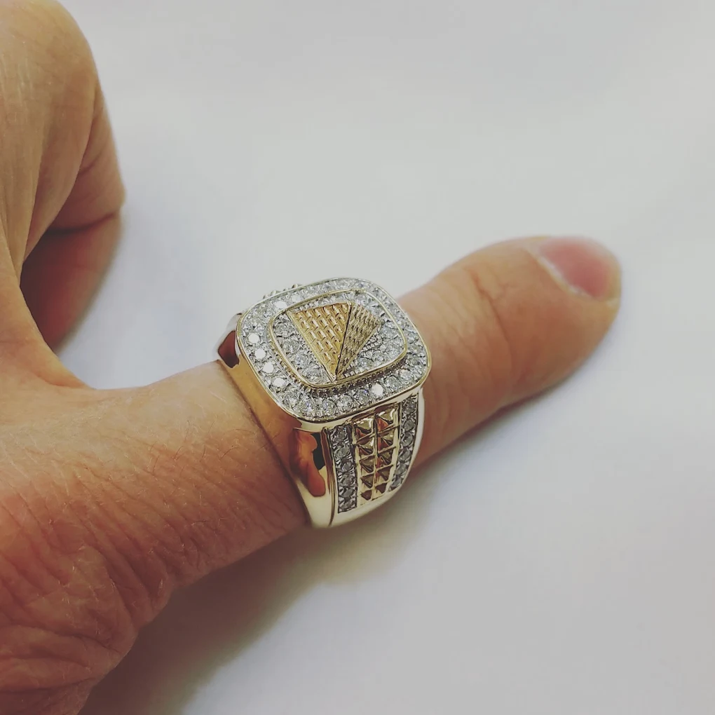Photo from Danny R.: Iced Pyramid Signet Ring, 14K